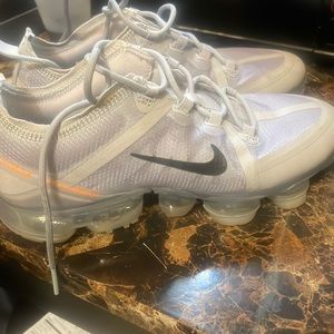 USED Nike vapor max. Smoke free home.